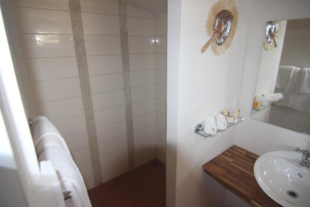 Boathouse Apartments Neiafu Habitación foto